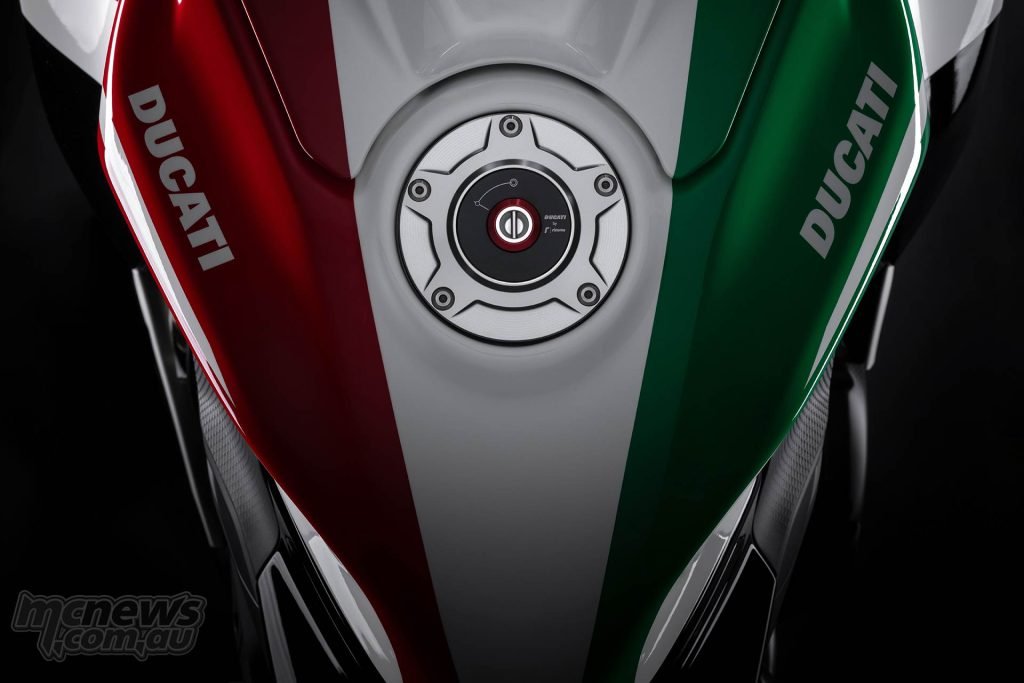 2025 Ducati Panigale V4 Tricolore