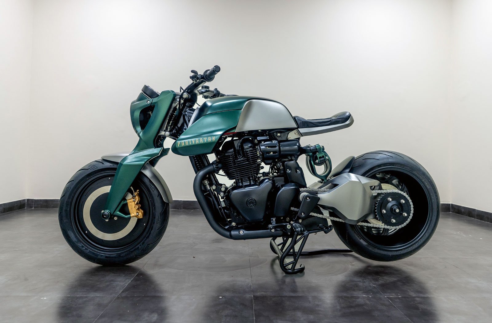 side photograph of a custom Royal Enfield Shotgun 650 motorcycle